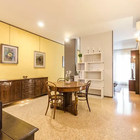 Apartment Piazza Maggiore *