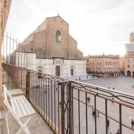 Piazza Maggiore Daire *