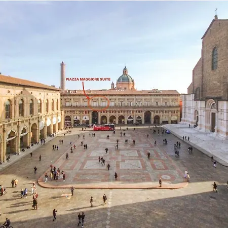 Piazza Maggiore Daire Bolonya