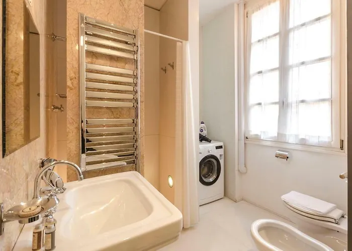 Piazza Maggiore Apartment *